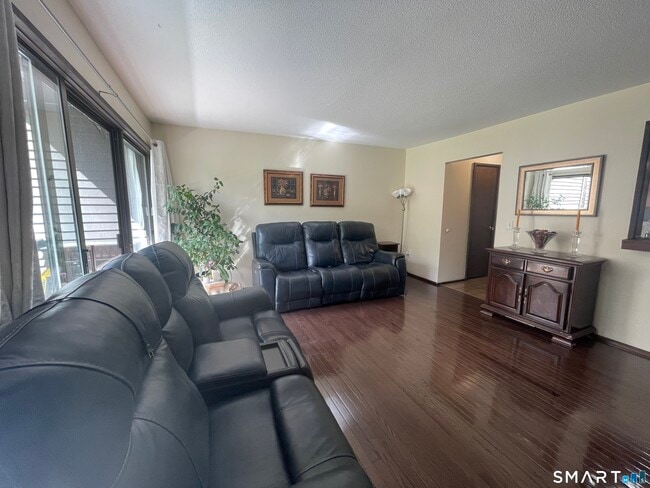 Photo - 21 Hudson Glen St Unit 46