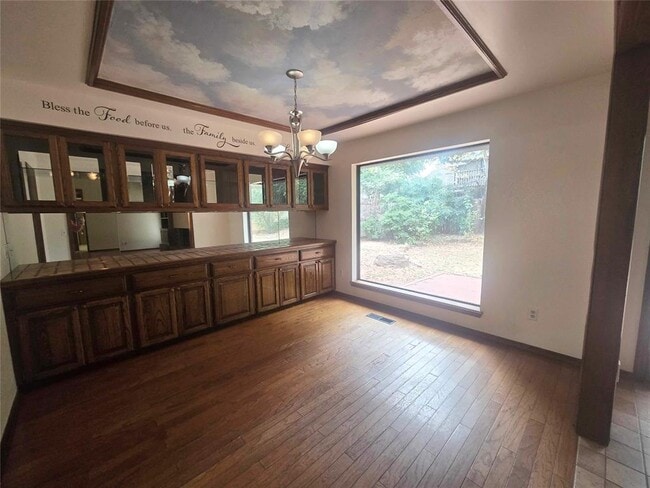 1212 Kingston Ct