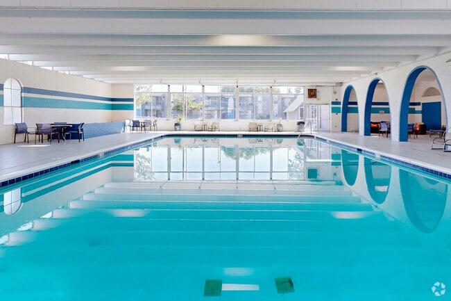 Pool - The Ventana at Colorado Station