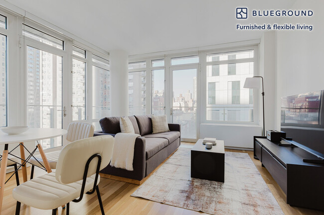 Building Photo - 501 E 74th St Rental