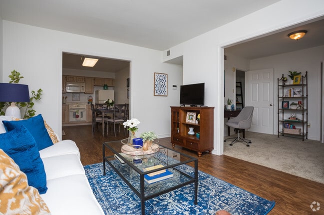 2BR, 2BA