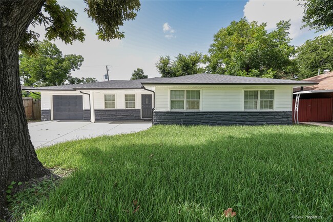 Building Photo - 7942 Hammerly Blvd