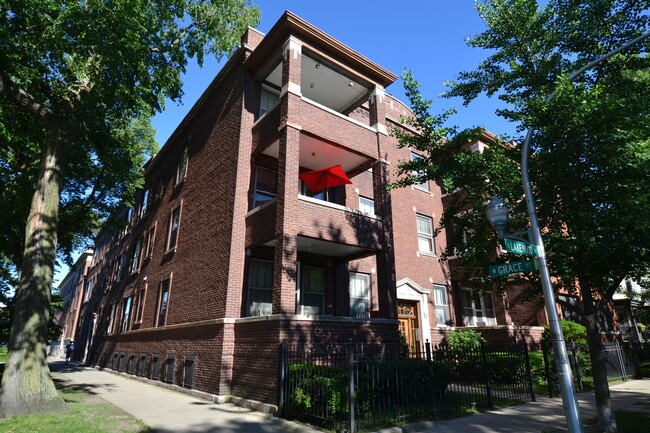 Building Photo - 3767 N Lakewood Ave Unit 2