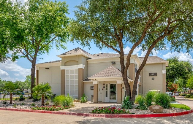 Photo - Furnished Studio-Arlington