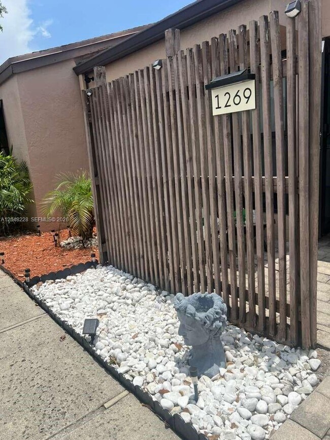 1269 NW 123rd Ave