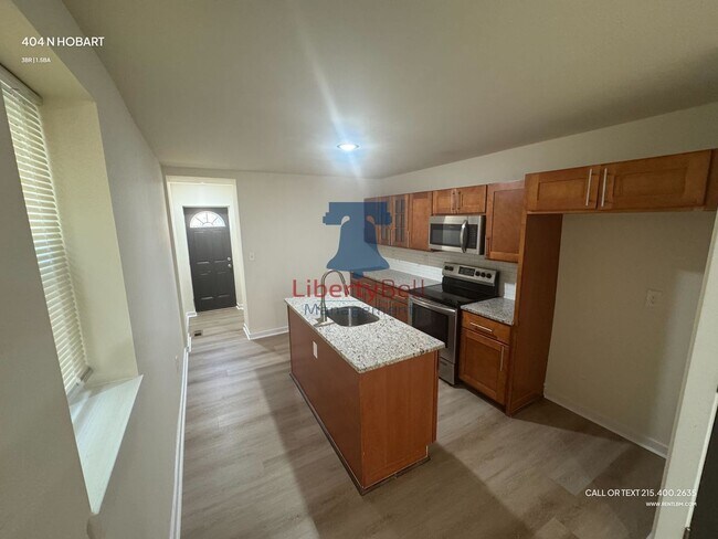 Photo - 404 N Hobart St