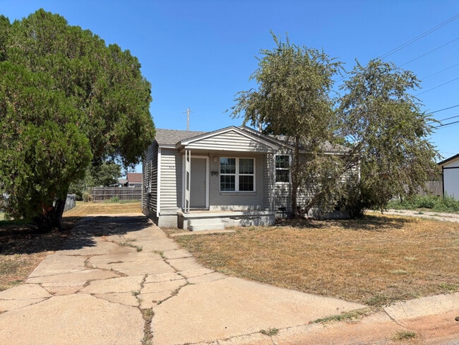 Photo - 509 Chris Ave