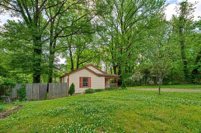 3066 Redbud Rd
