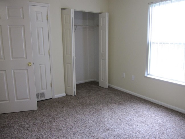 Photo - White Oak Park Apartments