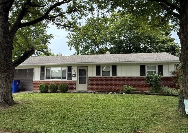 Building Photo - 5756 Kendon St