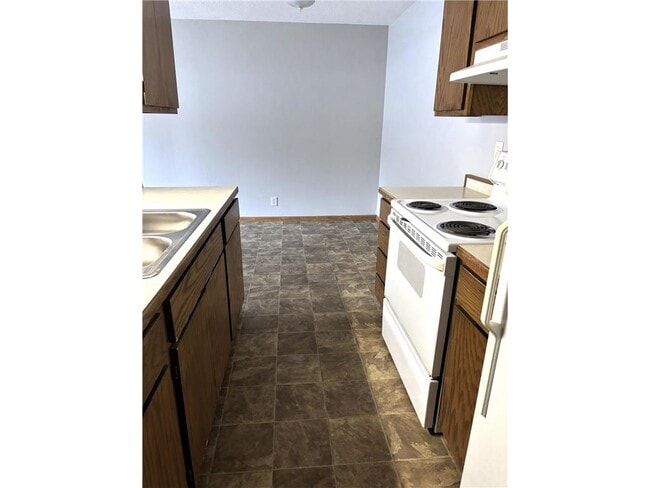 Photo - 720 Melody Ln