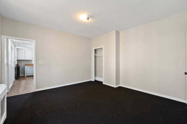 Photo - 407 Somerset St