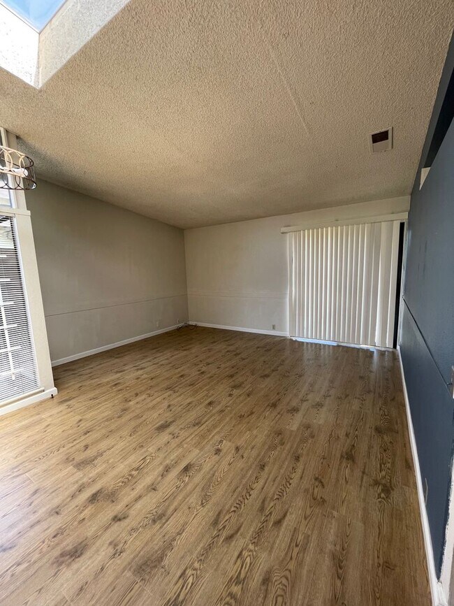 Photo - Updated 3 Bedroom Duplex in North Davis