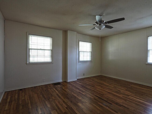 Photo - 1038 Tennessee St Unidad 1