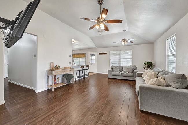 Photo - 3902 Cary Creek Dr