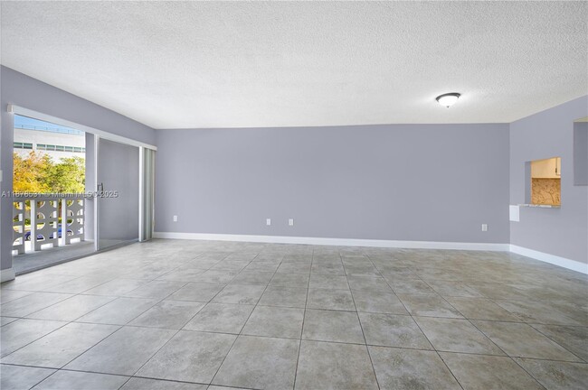 Photo - 4141 Nautilus Dr Unit 2F