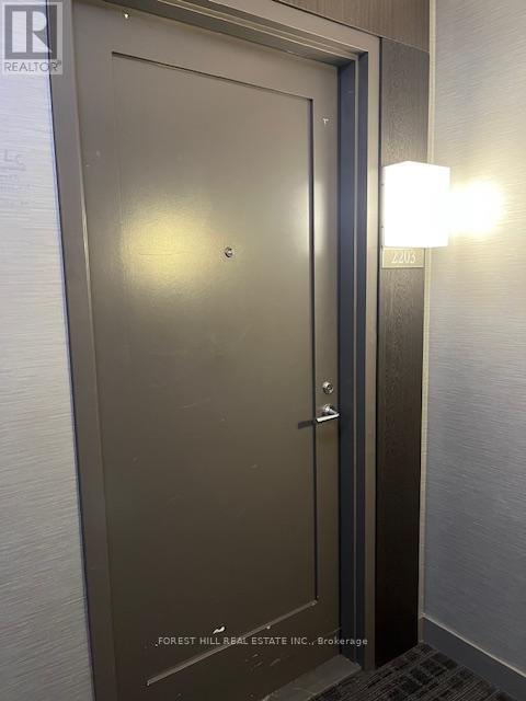 Photo - 310 Tweedsmuir Ave