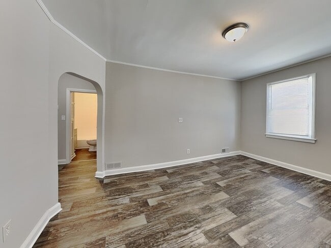 Photo - 7920 33rd St