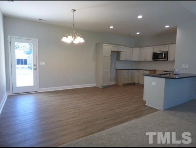 Photo - 108 Dogwood Ln