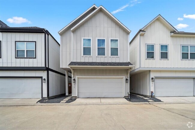 Building Photo - 6713 Parker Grv Ln Rental