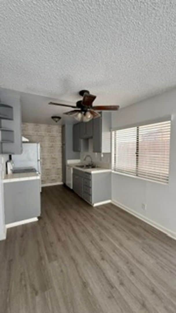 1250-1254 Parker Place