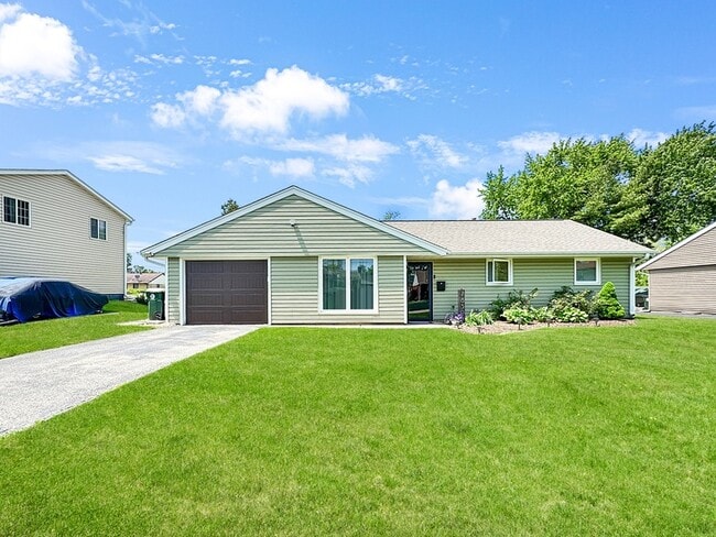 Photo - 7830 Sprucewood Ave House