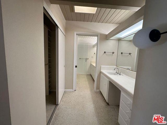 Photo - 3169 S Bentley Ave