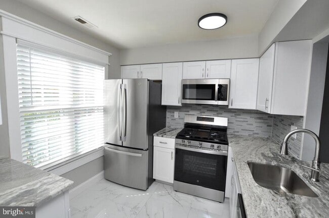 Photo - 1806B Ralston Dr