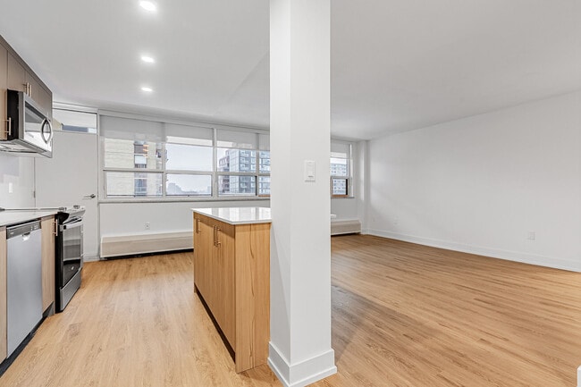 Photo - 115 Tyndall Ave