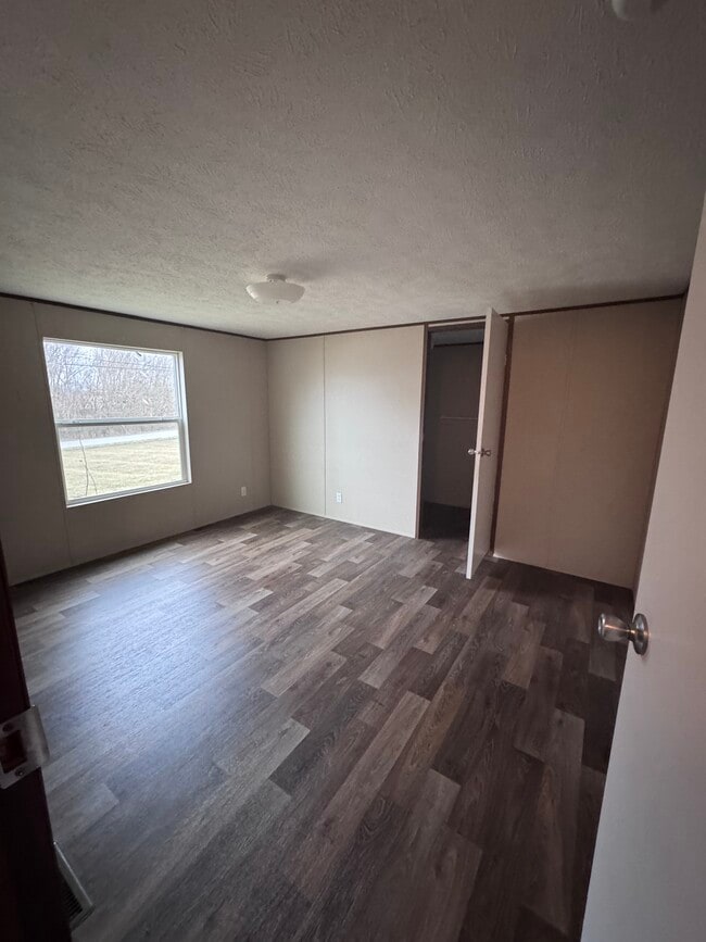 Photo - 181 Loyalty Ln