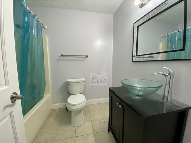 Photo - 2517 Newcastle Dr