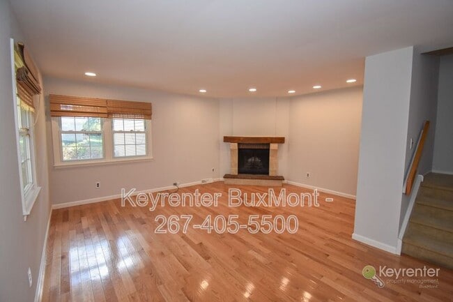 Photo - 5 Sandy Ridge Dr