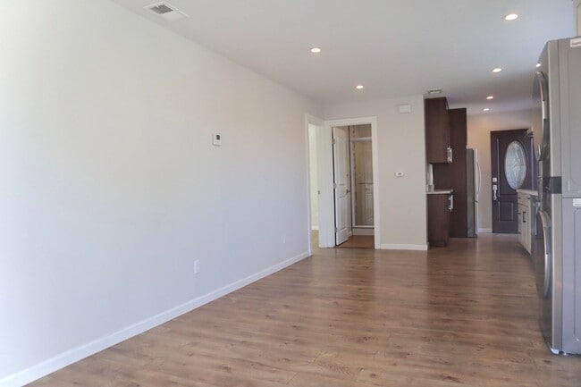 3854-3850 Howe Ct Unidad 3850