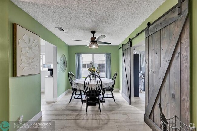 Building Photo - 1070 NW 85th Terrace Unit D72 Rental