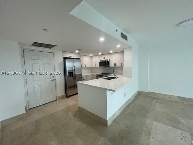 Building Photo - 3000 Coral Wy Unit 916