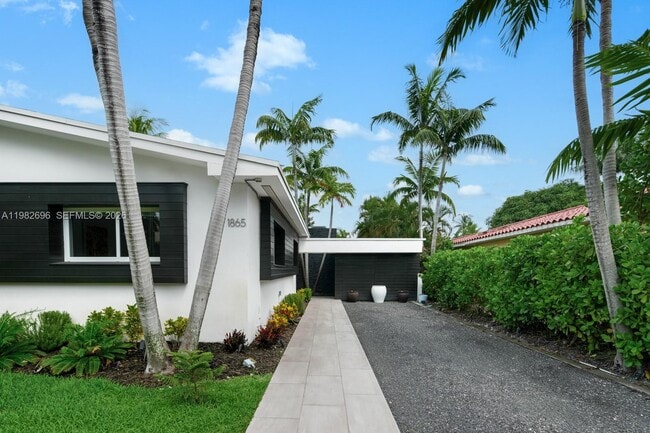 Photo - 1865 Daytonia Rd