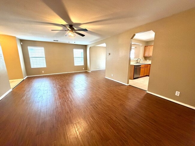 Photo - Spacious 3 Bedroom Home with Loft in Bulverde Village