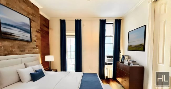 Building Photo - MOTT ST. Unit 19