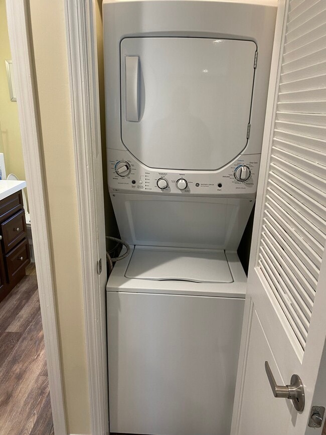 Photo - 240 Passaic Ave Unit C