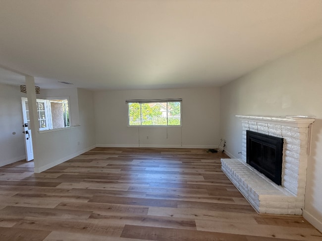 Photo - 942 Ruby Dr Unidad A