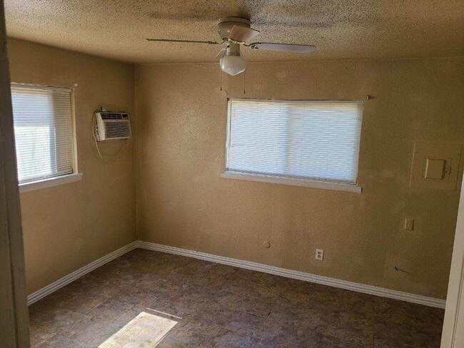 Photo - 2808-2810 Stuart Dr Unit 2810
