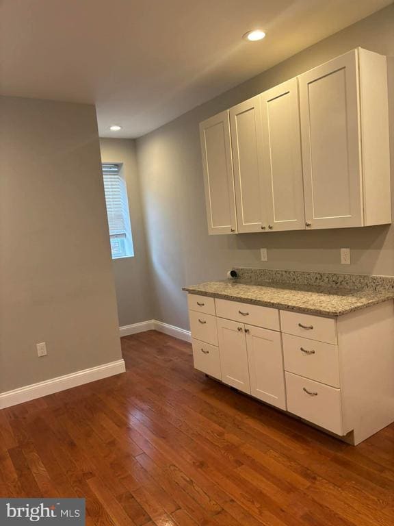 Photo - 411 Robert St