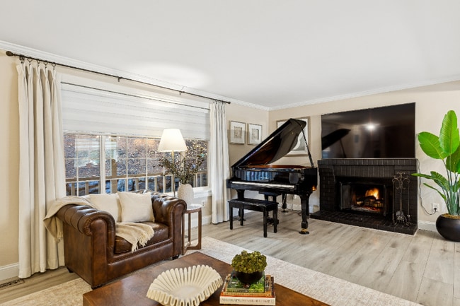 Building Photo - 6911 47th St Ct W