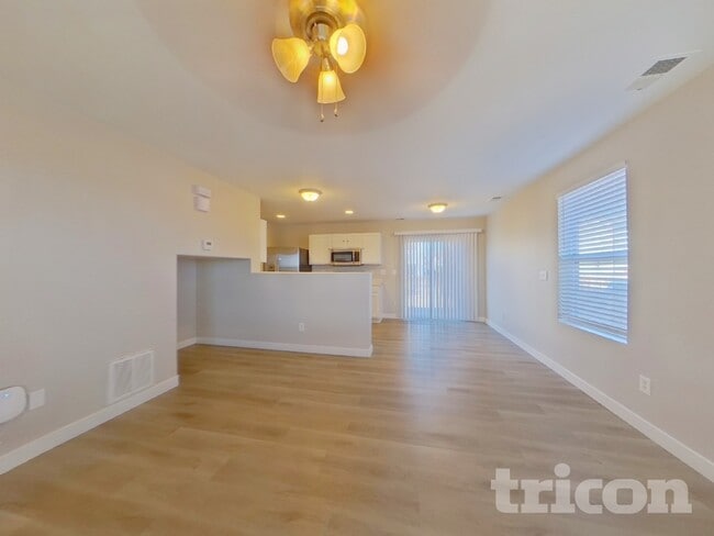 Photo - 10115 Hudson St