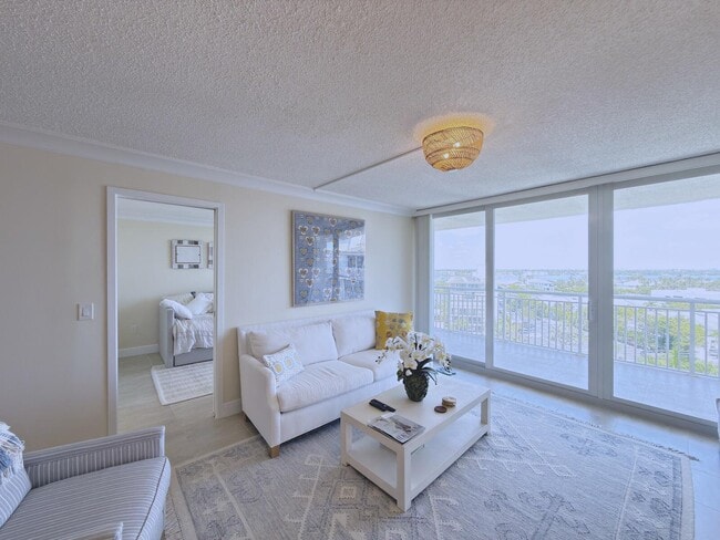 Photo - 3546 S Ocean Blvd Unidad 914