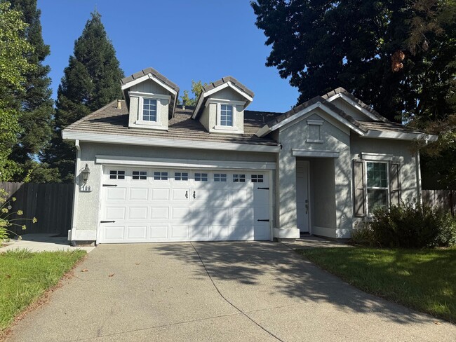 Photo - 108 Robinson Ct