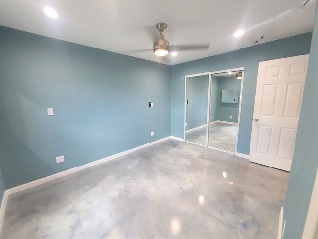 Photo - Beautifully remodeled!  3/2/2 Kahaluu cul de sac