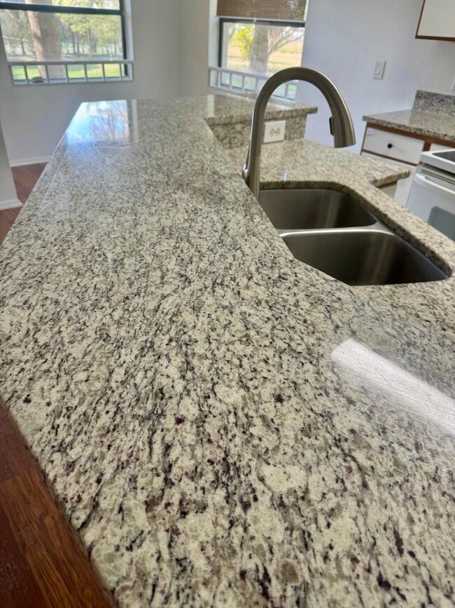 Granite Countertop/Island - 9999 Summerbreeze Dr Unit 620