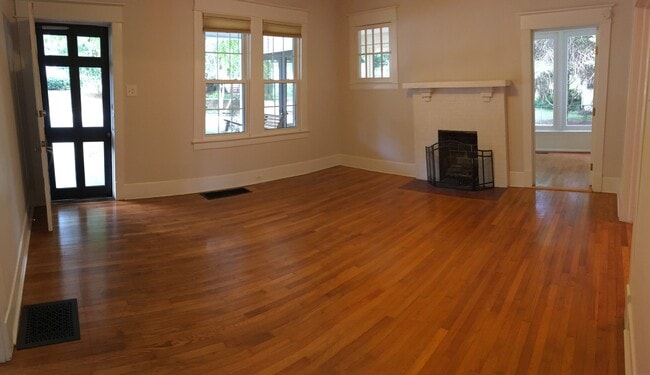 Photo - 307 Perry St