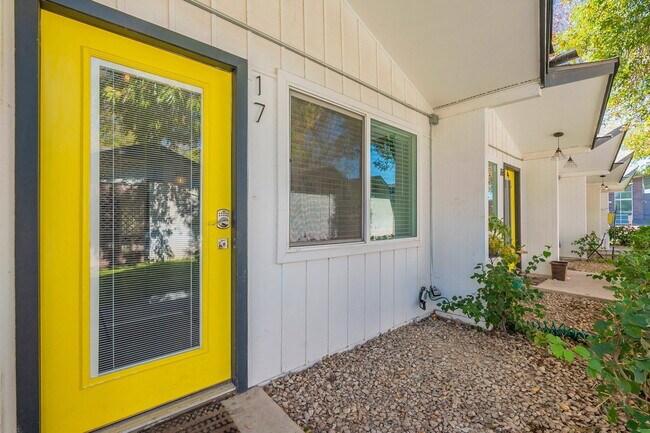 Photo - 2309 S College Ave Unidad 17